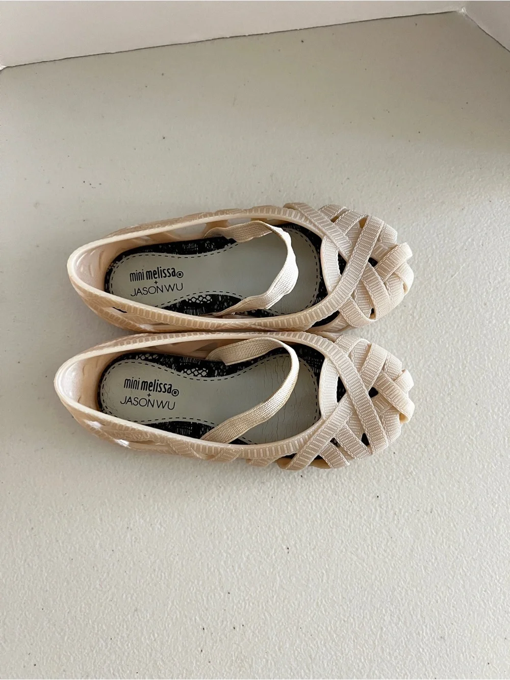 Mini Melissa + Jason Wu girl's shoes sz 9 kids woven design elastic strap cream